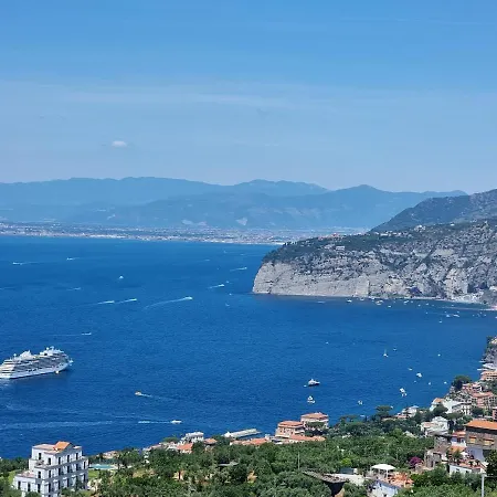 Chiara Semesterbostad Sorrento