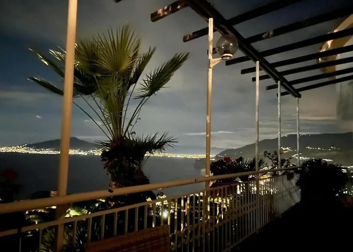 בית נופש Chiara *